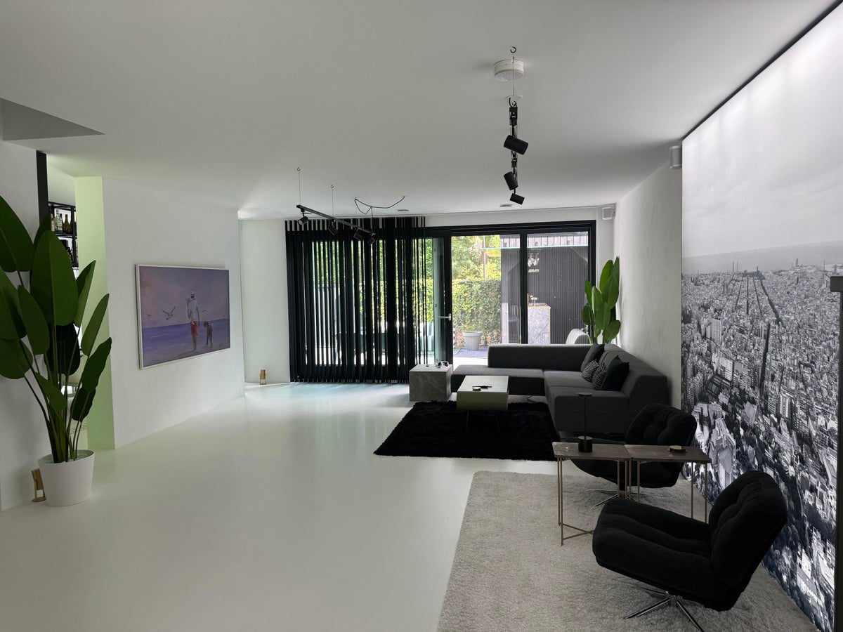 For rent: Prinsenbeek / €2800 p.m. / 130m2