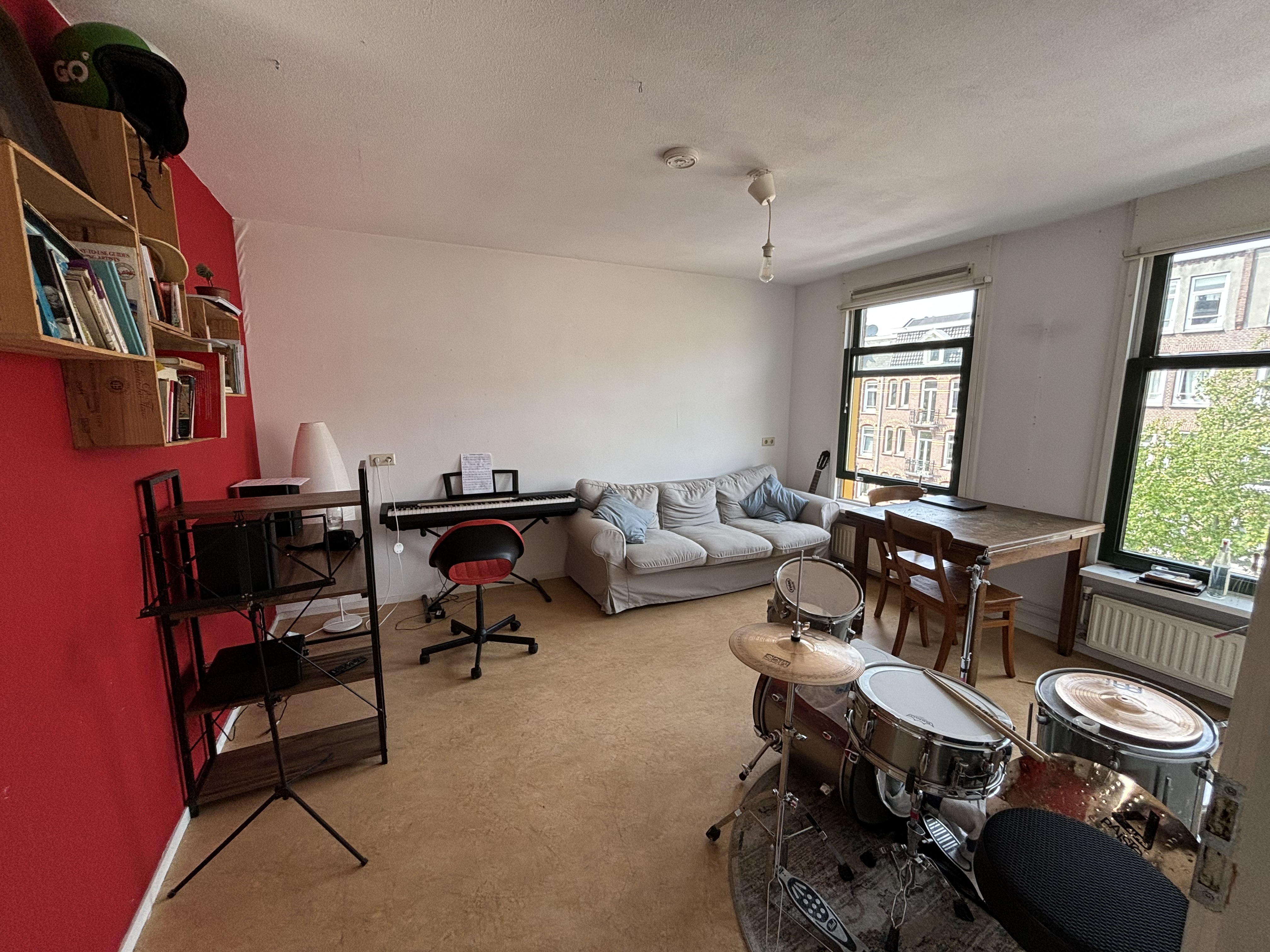 For rent: Amsterdam / €1200 p.m. / 40m2