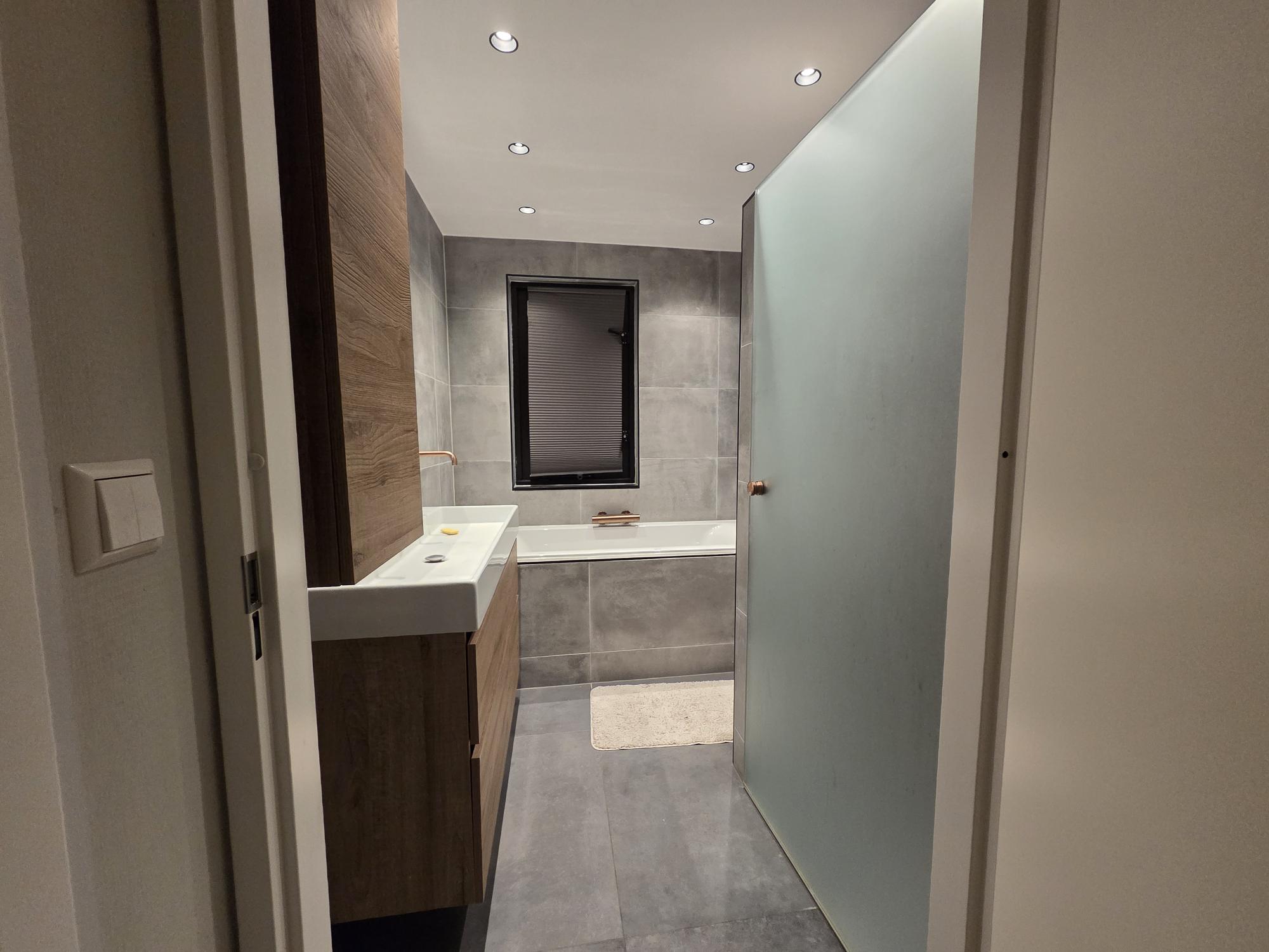 Te huur: Zoetermeer / €1150 p.m. / 120m2