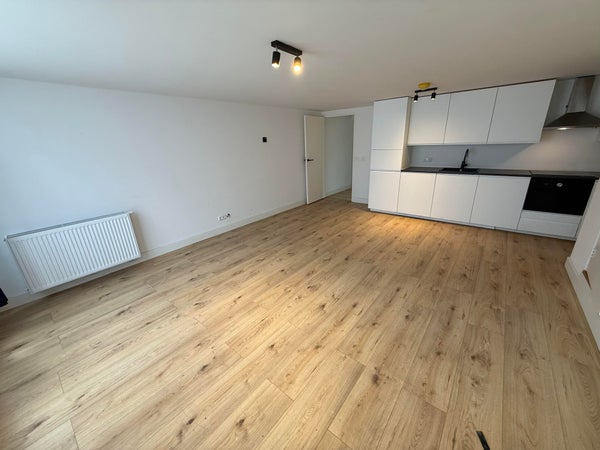 For rent:  Rotterdam  / €2400.00 p.m. / 100.00m2