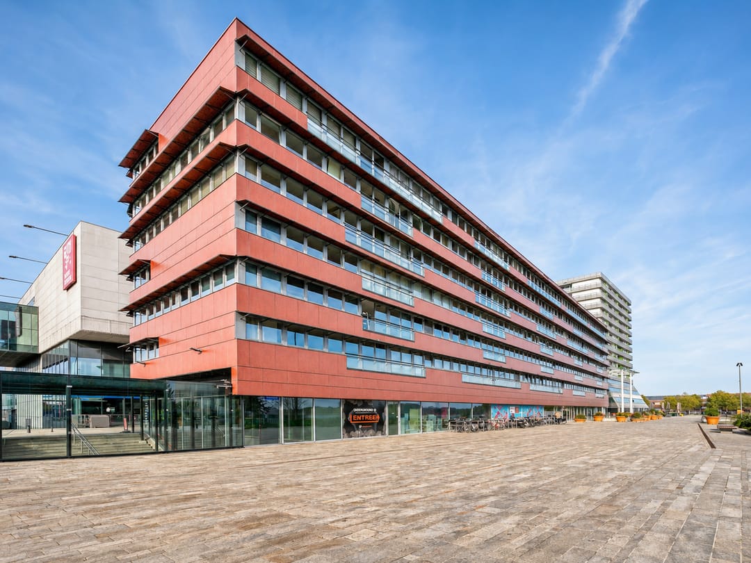 Te huur: Almere / €2250 p.m. / 175m2