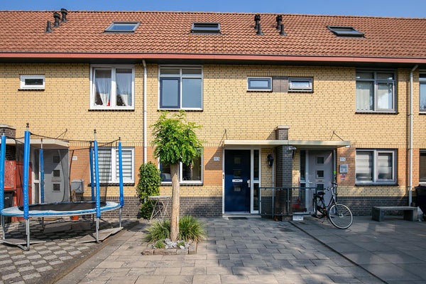 Te huur:  Almere  / €2195 p.m. / 84m2
