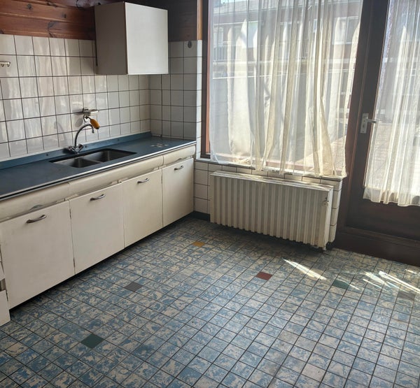 Te huur:  Leiden  / €2750 p.m. / 144m2