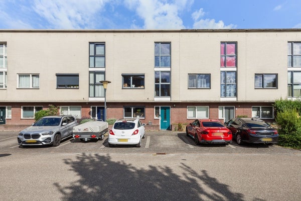 For rent: Zoetermeer / €2800 p.m. / 141m2