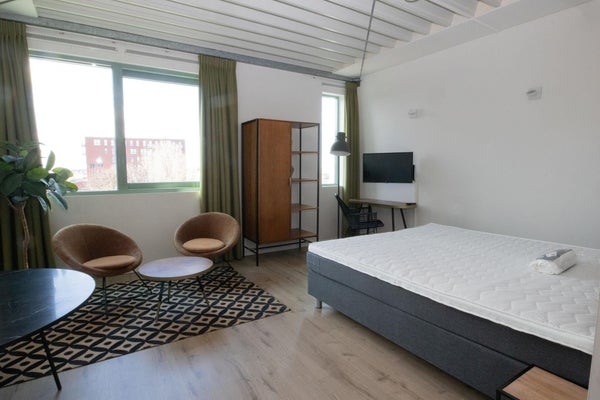 Te huur: Den Haag / €13711652 p.m. / 30m2