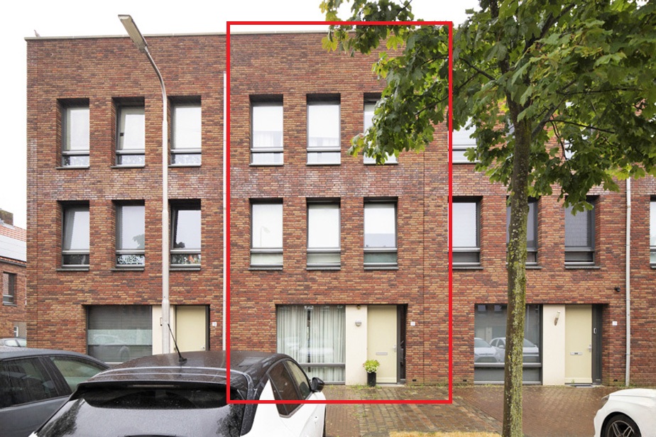 For rent: Tilburg / €933 p.m. / 98m2