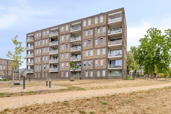 Te huur:  Bergen op Zoom  / €1550 p.m. / 89m2