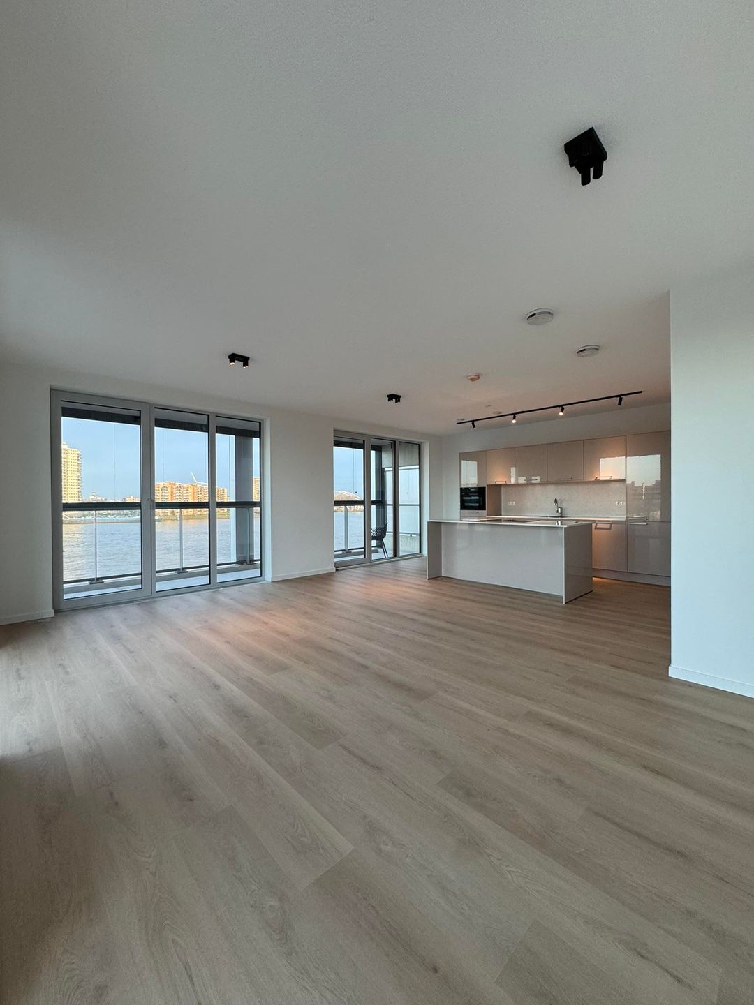 For rent: Rotterdam / €2595.00 p.m. / 110.00m2