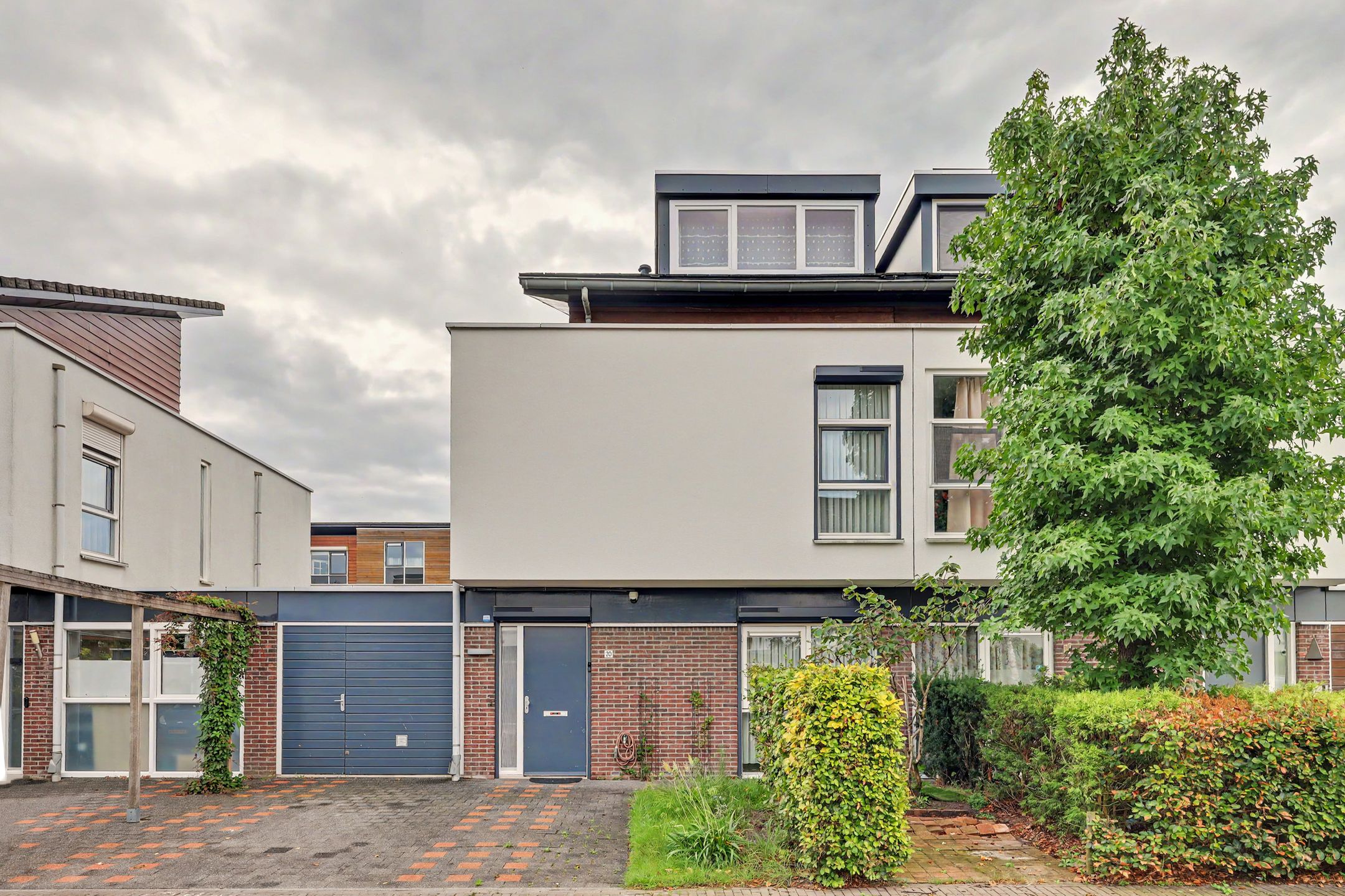 For rent: Eindhoven / €3150 p.m. / 164m2
