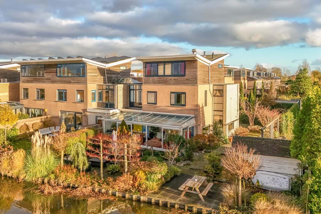 Te huur: Nieuwerkerk aan den IJssel / €3650,00 p.m. / 245,00m2