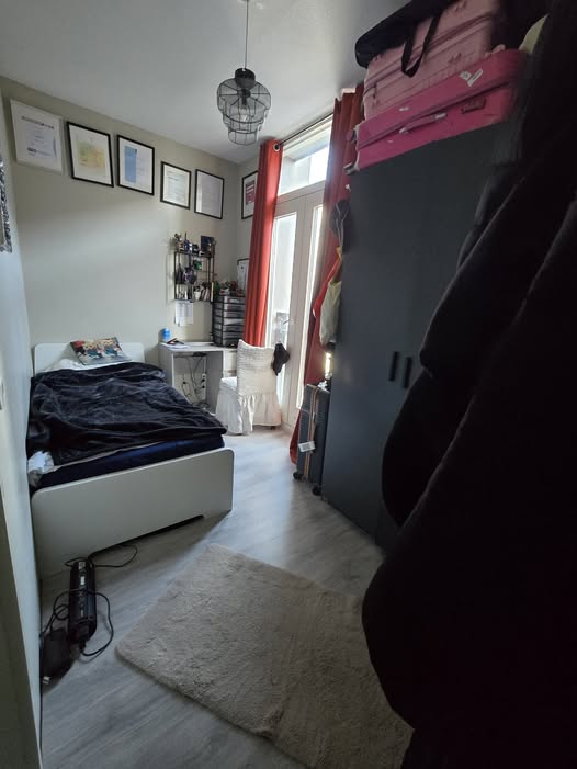 For rent: Amsterdam / €850 p.m. / 15m2