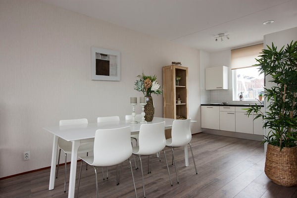 For rent: Almere / €2030.00 p.m. / 128.00m2