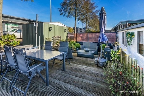 For rent: Amsterdam / €2300 p.m. / 70m2
