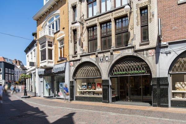 Te huur:  Utrecht  / €2250 p.m. / 125m2