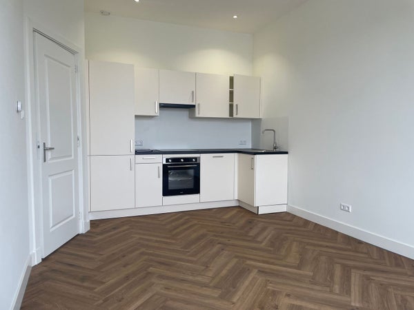 For rent: Den Haag / €1173 p.m. / 59m2