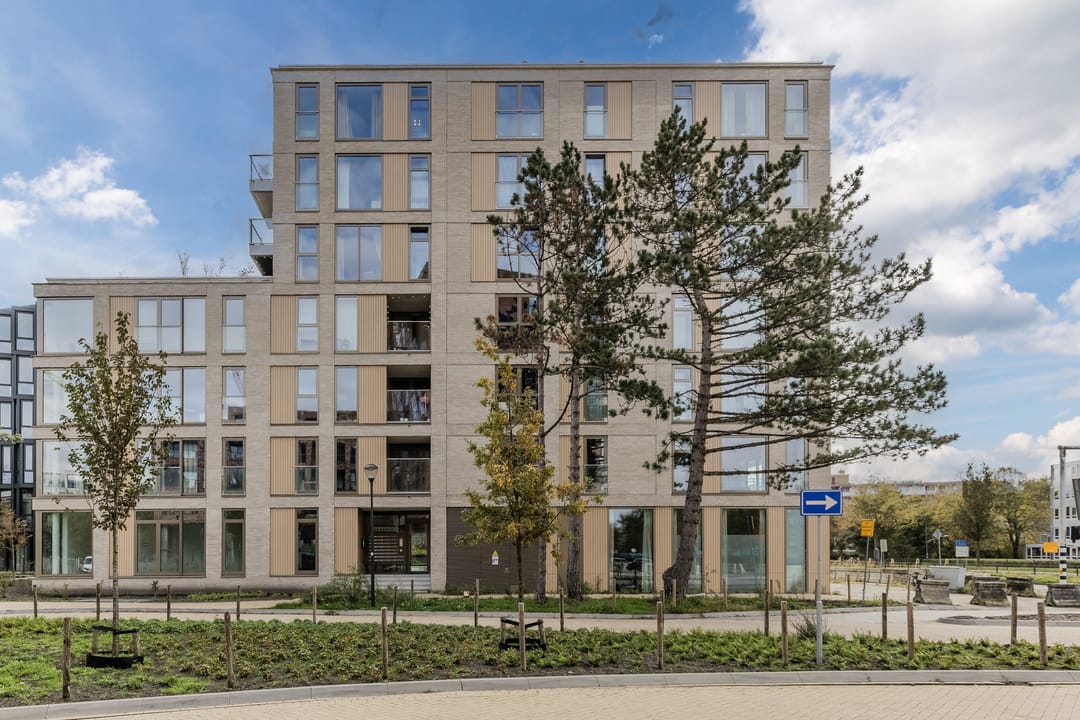 For rent: Haarlem / €2129 p.m. / 111m2