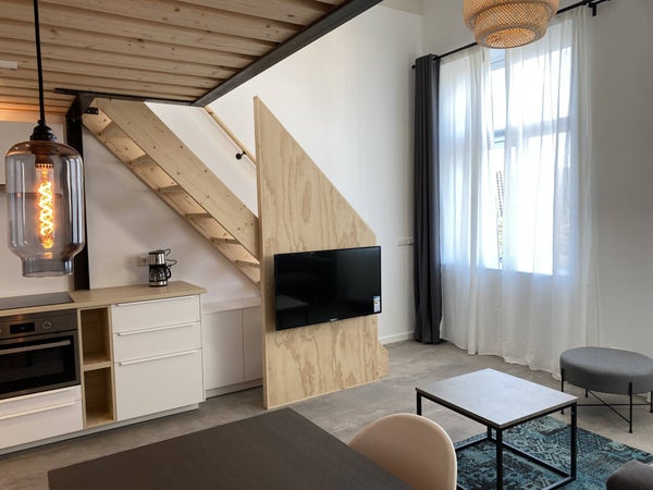 Te huur: Utrecht / €18202000 p.m. / 46m2