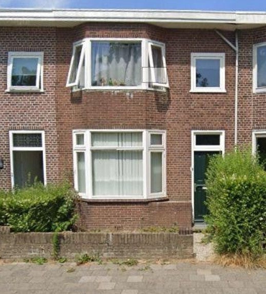 Te huur:  Leeuwarden  / €360,00 p.m. / 12,00m2