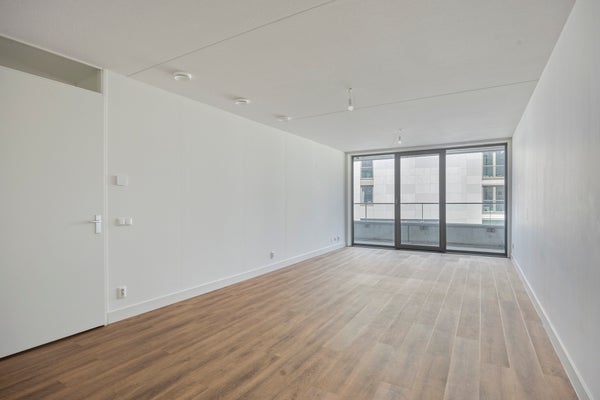 For rent:  Amsterdam  / €2145 p.m. / 87m2