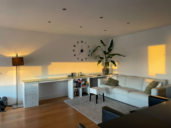 For rent: Amsterdam / €975 p.m. / 100m2
