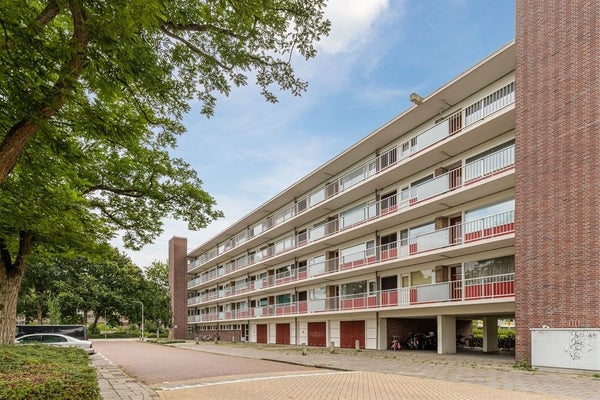 Te huur:  Amstelveen  / €2350 p.m. / 90m2