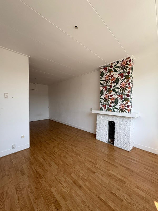 For rent: Rotterdam / €9721007.00 p.m. / 49.00m2