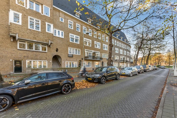 Te huur:  Amsterdam  / €4250,00 p.m. / 130,00m2