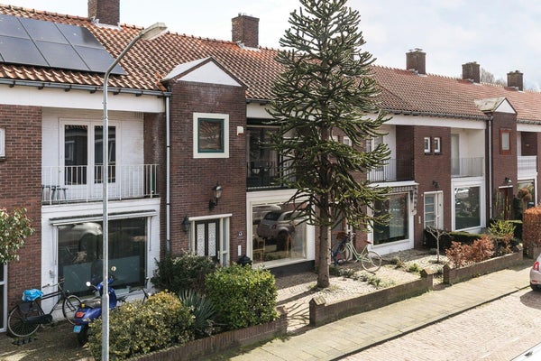 For rent:  Breda  / €2150.00 p.m. / 155.00m2