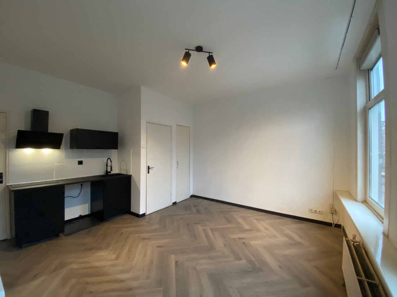 Te huur: Rotterdam / €1425,00 p.m. / 25,00m2