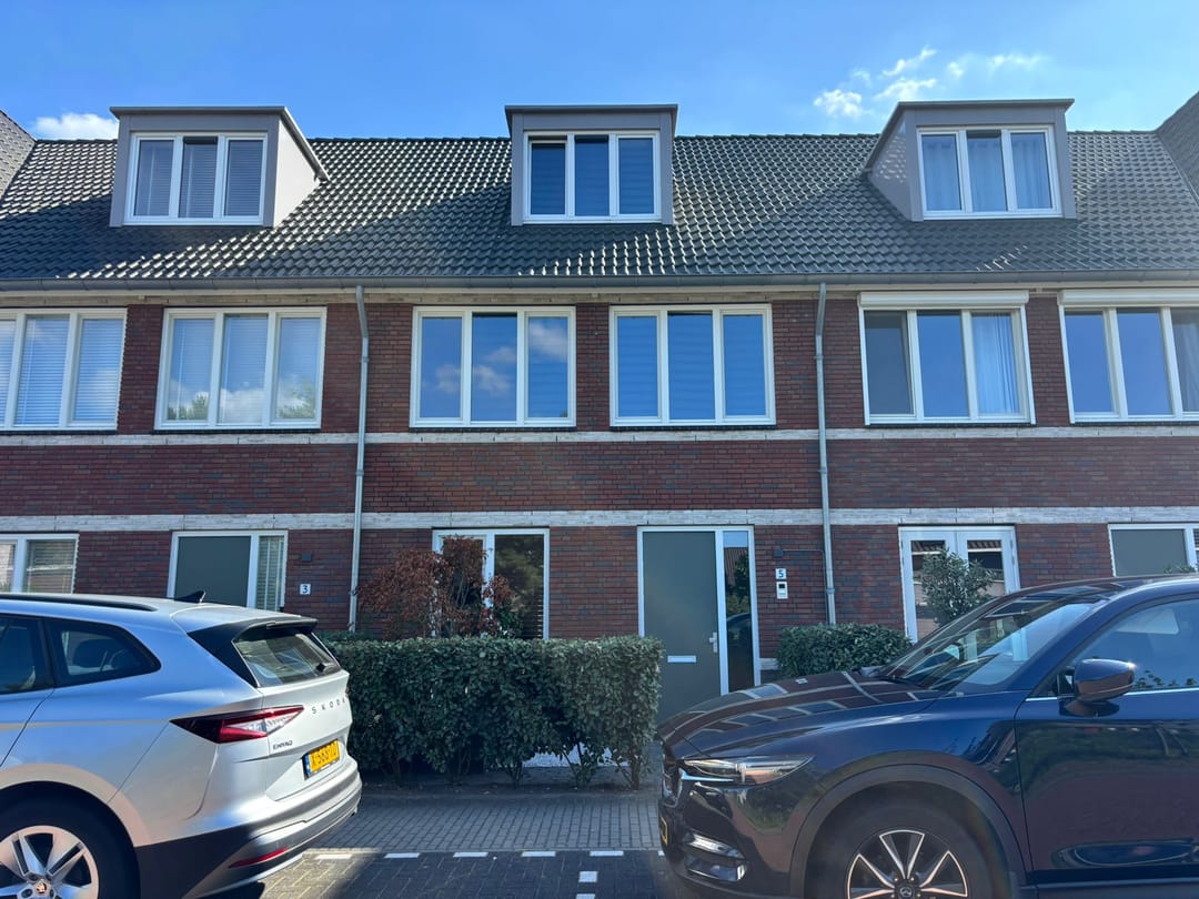 For rent: Uithoorn / €2950 p.m. / 145m2
