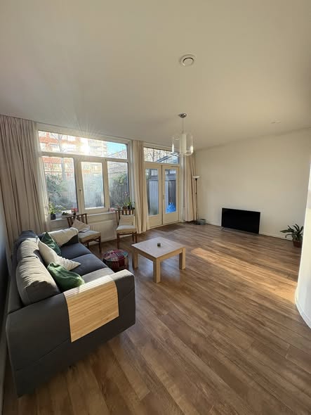 For rent: Amsterdam / €940.00 p.m. / 10.00m2