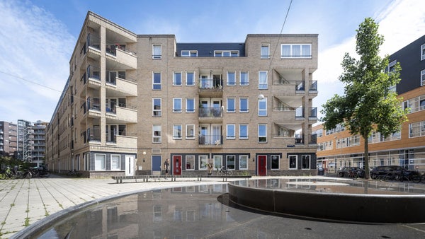 For rent: Amsterdam / €1807 p.m. / 62m2