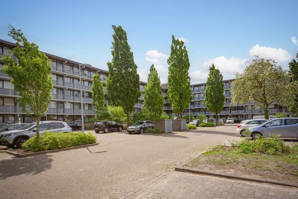 Te huur:  Badhoevedorp  / €2700,00 p.m. / 92,00m2