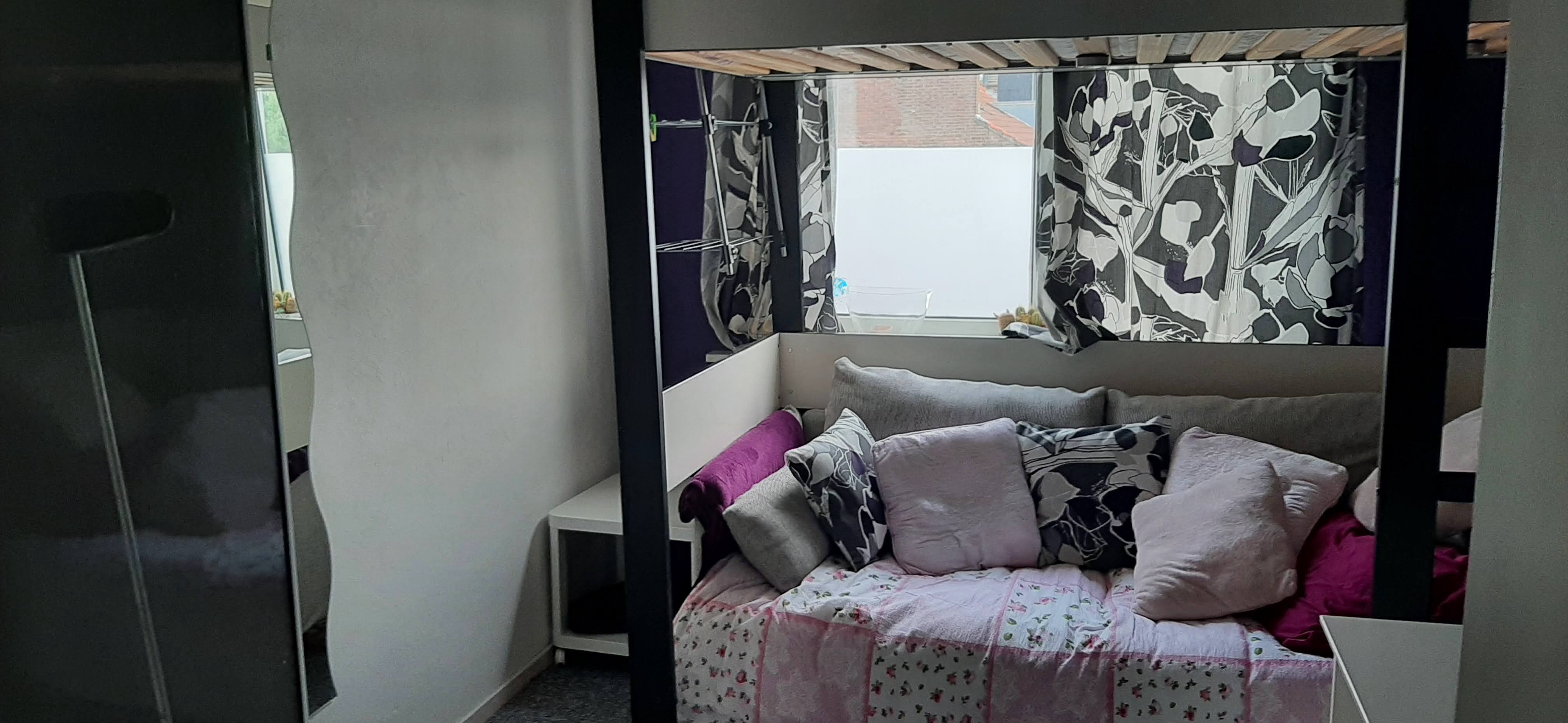 Te huur: Amsterdam / €450 p.m. / 10m2