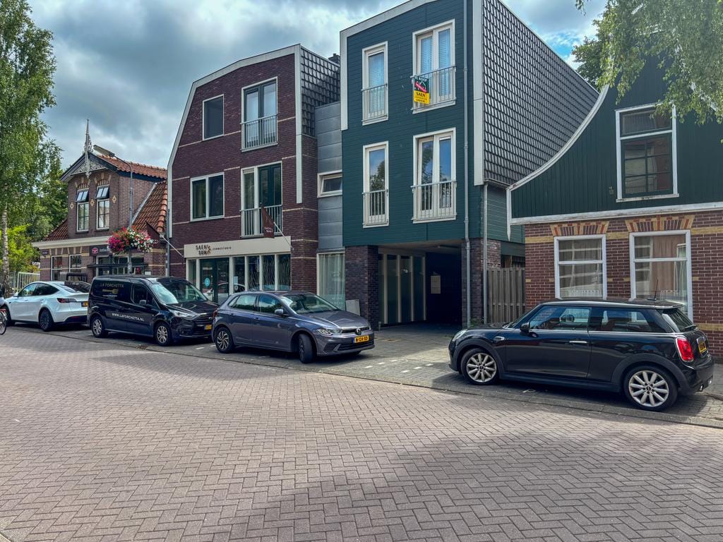 For rent: Krommenie