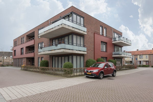 For rent: Oldebroek / €1096 p.m. / 98m2