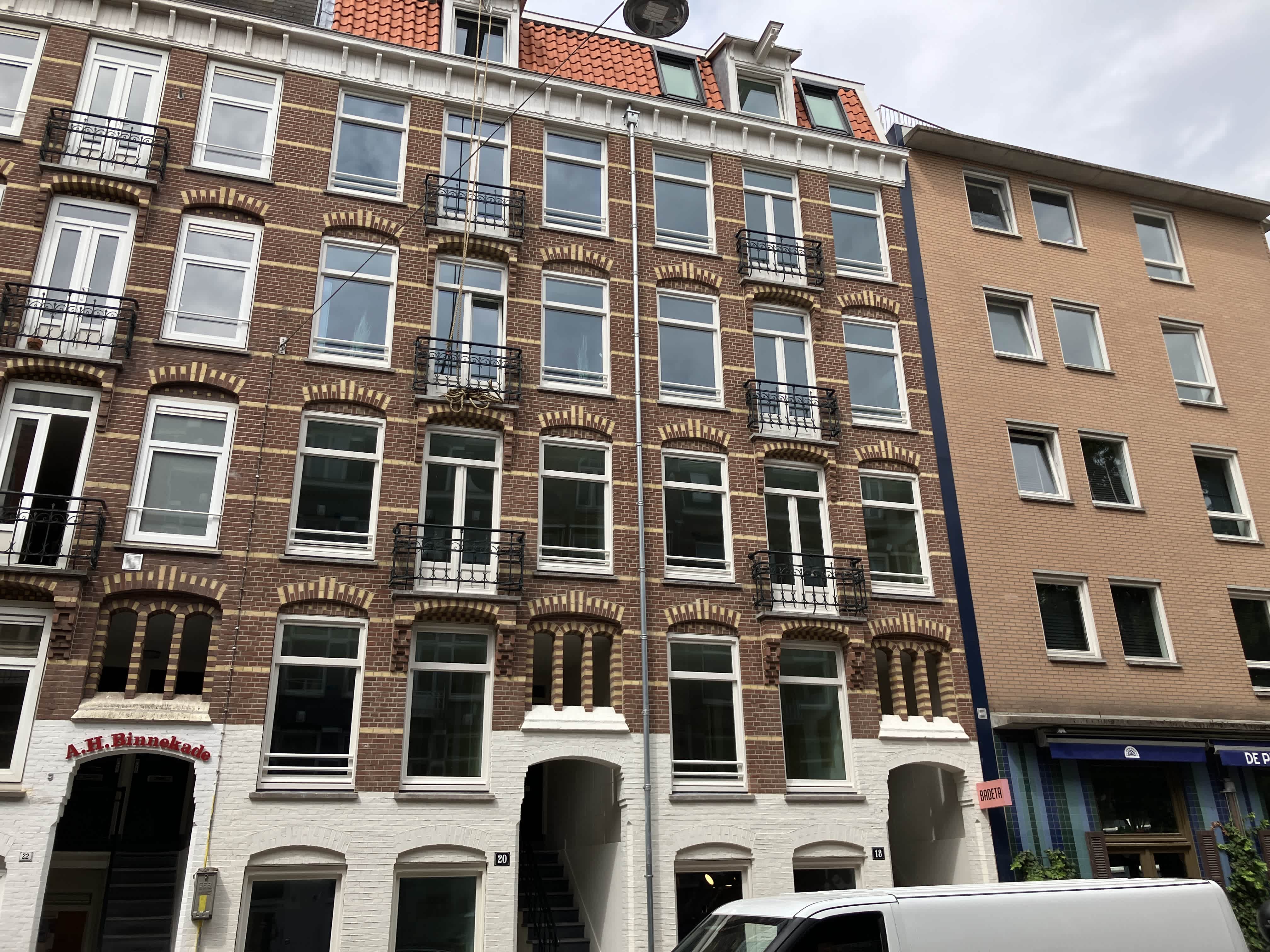 For rent: Amsterdam / €932 p.m. / 40m2