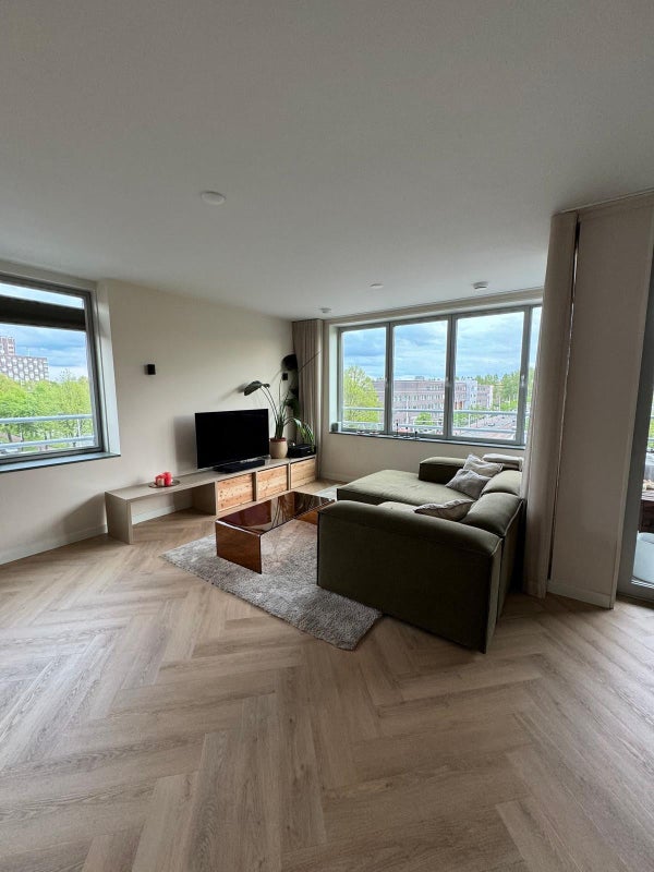 Te huur:  Amsterdam  / €3000,00 p.m. / 98,00m2