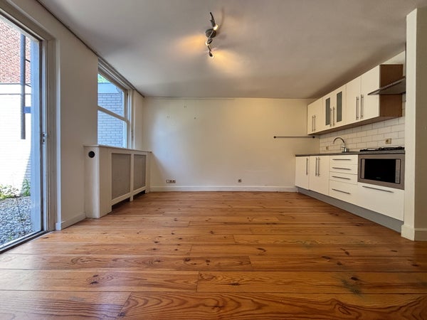Te huur:  Den Haag  / €913 p.m. / 28m2