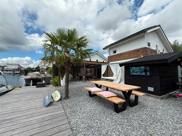 Te huur: Vinkeveen / €3000 p.m. / 72m2