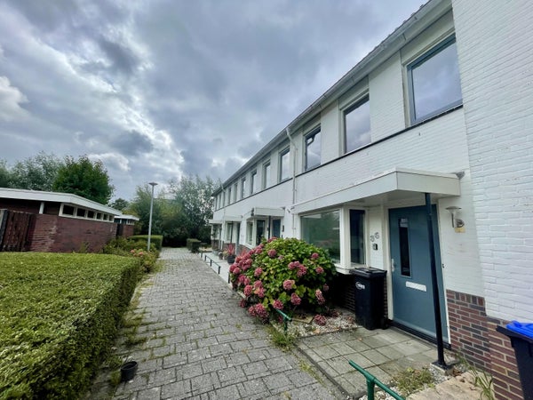 Te huur:  Den Haag  / €1675 p.m. / 100m2