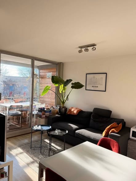 Te huur: Amsterdam / €650,00 p.m. / 10,00m2