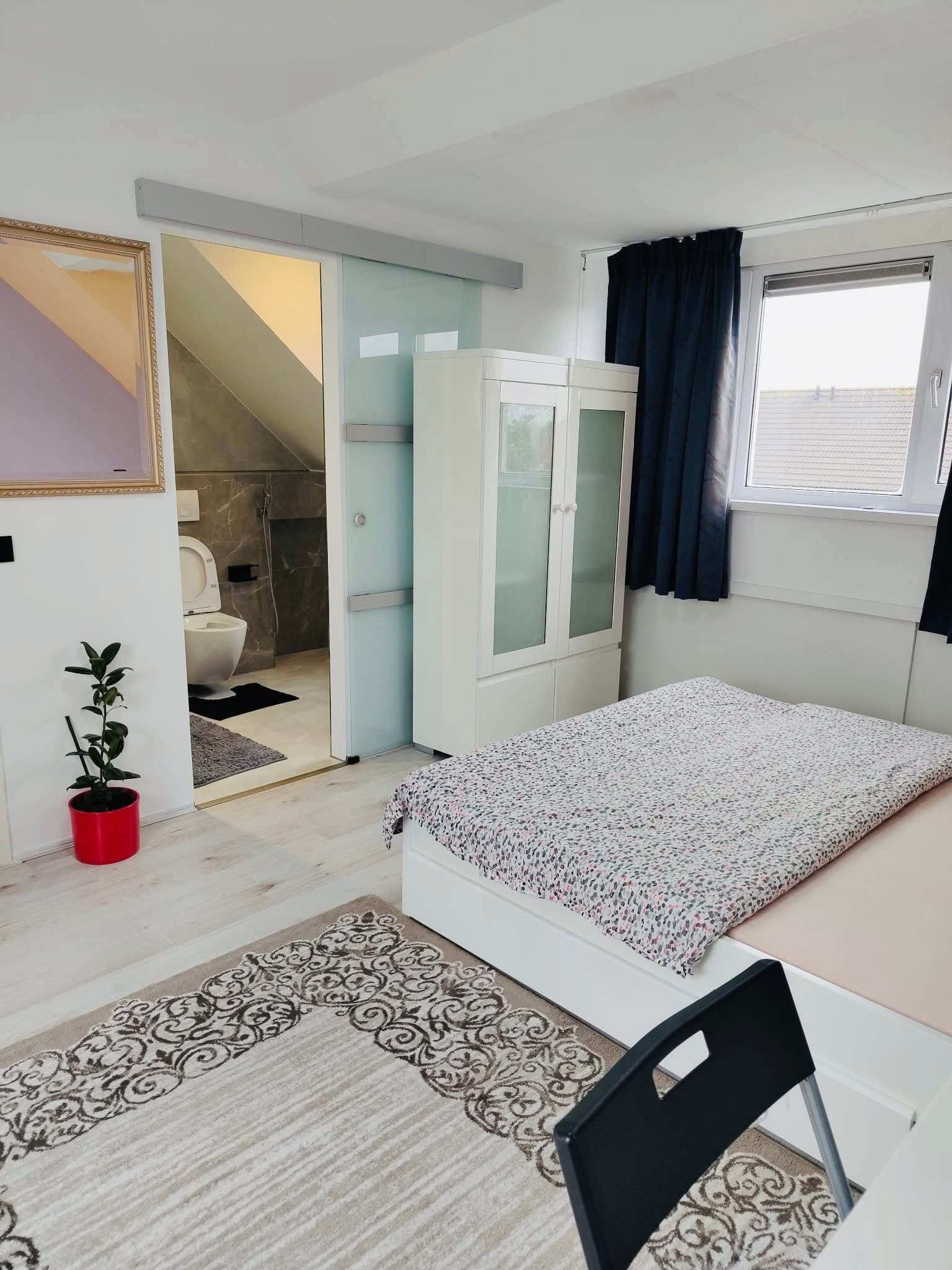 For rent: Almere / €1300.00 p.m. / 25.00m2