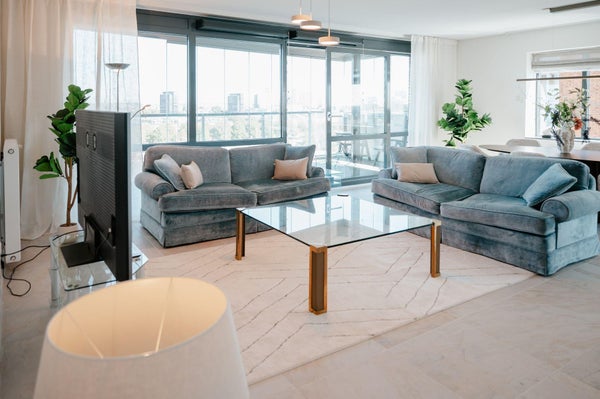 Te huur:  Rotterdam  / €2375 p.m. / 99m2