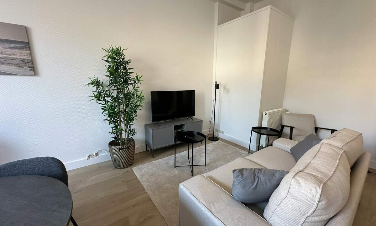 For rent: Den Haag / €750.00 p.m. / 45.00m2