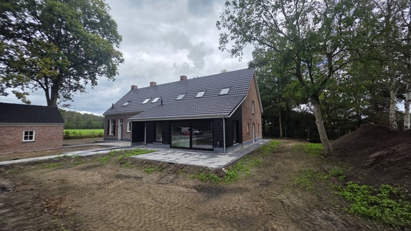 For rent:  Schijf  / €4250 p.m. / 132m2