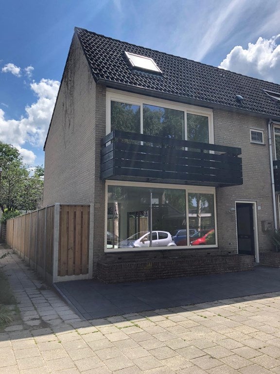 Te huur:  Eindhoven  / €1950,00 p.m. / 150,00m2