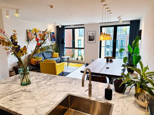 Te huur:  Amsterdam  / €3000,00 p.m. / 73,00m2