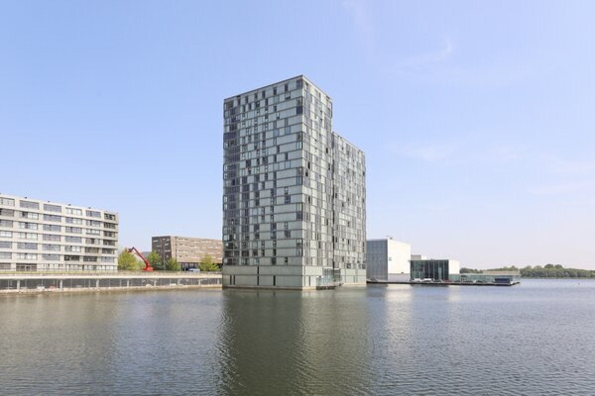 For rent: Almere / €2650.00 p.m. / 151.00m2