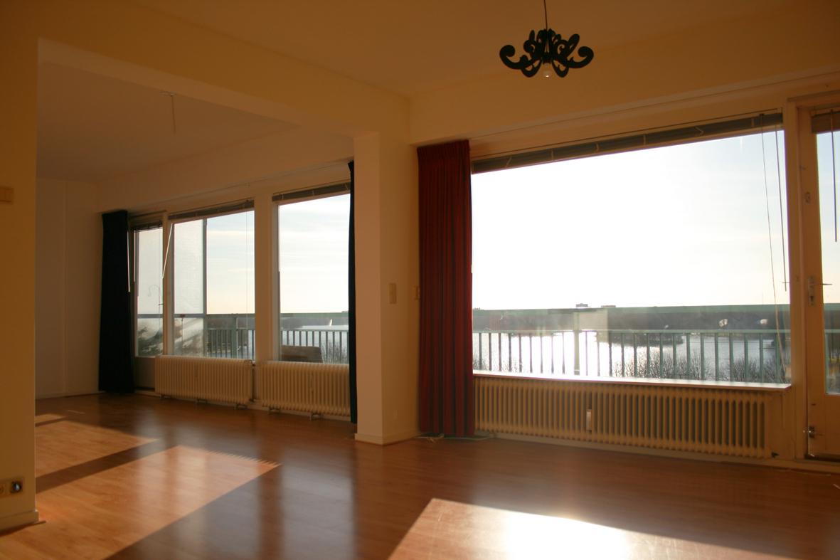 For rent: Amsterdam / €2400 p.m. / 80m2